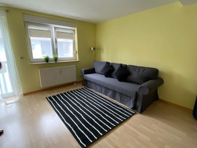 Möblierte 1,5 ZWG mit TG Platz in Allmannsdorf zu vermieten