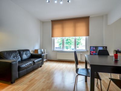 Möblierte Zwei-Zimmer-Wohnung im Agnesviertel