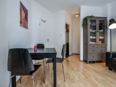 Möblierte Zwei-Zimmer-Wohnung im Agnesviertel