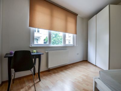 Möblierte Zwei-Zimmer-Wohnung im Agnesviertel