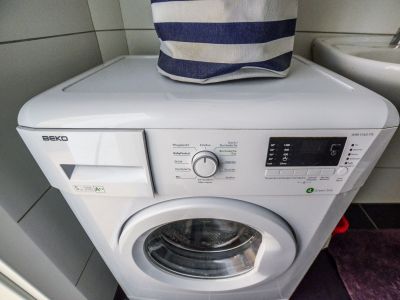 Möblierte Zwei-Zimmer-Wohnung im Agnesviertel