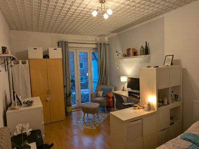 WG Zimmer in Winterhude zur Zwischenmiete vom 11.12.25 - 12.01.26 (NUR für eine Frau & keine Anmeldung möglich)