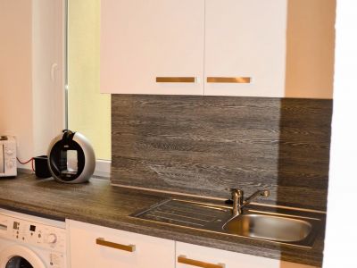 Unterbilk: moderne und helle 2-Zimmer Wohnung mit Balkon ins Grüne