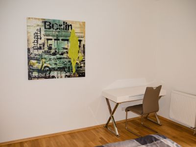 Unterbilk: moderne und helle 2-Zimmer Wohnung mit Balkon ins Grüne