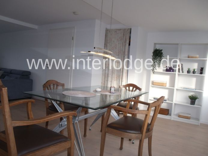 INTERLODGE ESSEN Schicke, helle mölb. Dachgeschoßwohnung im gepflegten 3-Fam-Haus. Sehr ruhige Lage