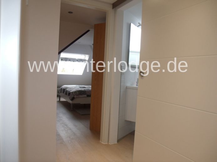 INTERLODGE ESSEN Schicke, helle mölb. Dachgeschoßwohnung im gepflegten 3-Fam-Haus. Sehr ruhige Lage