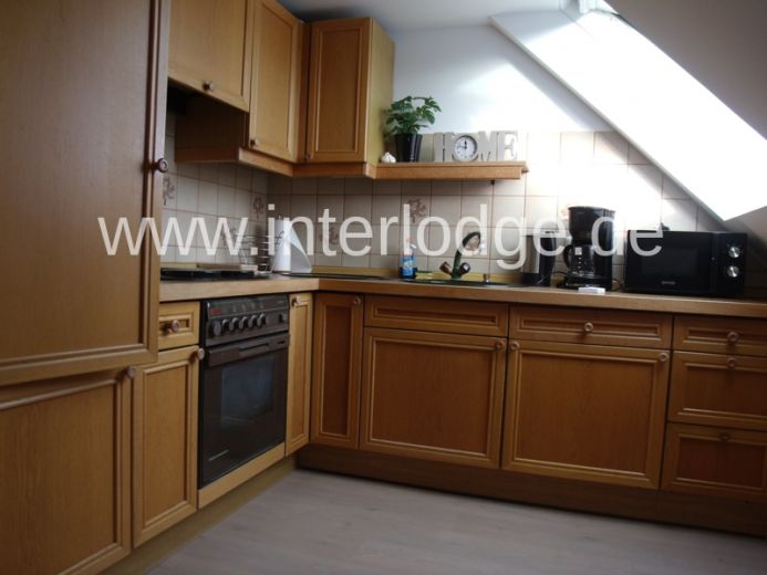 INTERLODGE ESSEN Schicke, helle mölb. Dachgeschoßwohnung im gepflegten 3-Fam-Haus. Sehr ruhige Lage