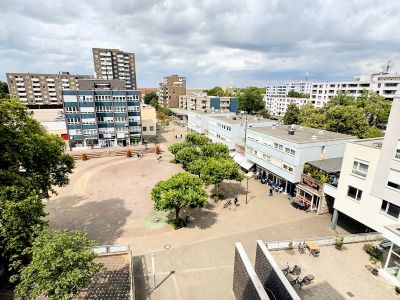 Renovierte 3-Zimmer-Wohnung mit Balkon und Loggia