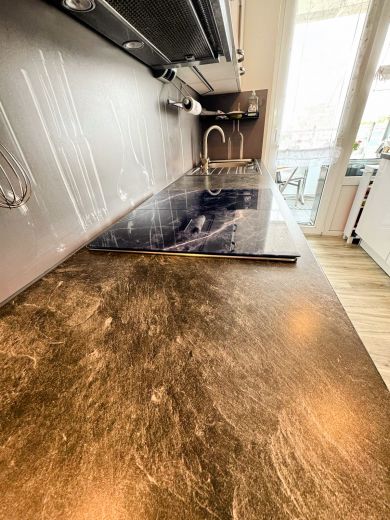 Renovierte 3-Zimmer-Wohnung mit Balkon und Loggia