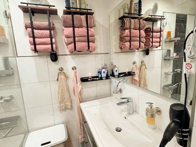 Renovierte 3-Zimmer-Wohnung mit Balkon und Loggia