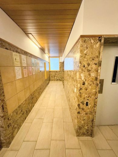 Renovierte 3-Zimmer-Wohnung mit Balkon und Loggia