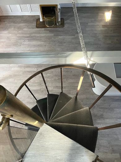 Carlstadt: Loft-Wohnung in begehrter Lage mit Einbauküche