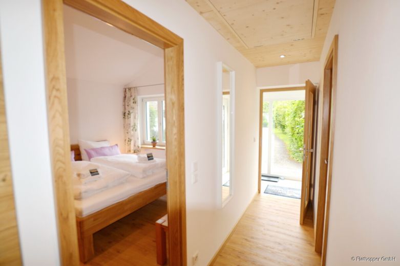 Möblierte 2,5 Zimmer-Wohnung mit Terrasse in Prien am Chiemsee