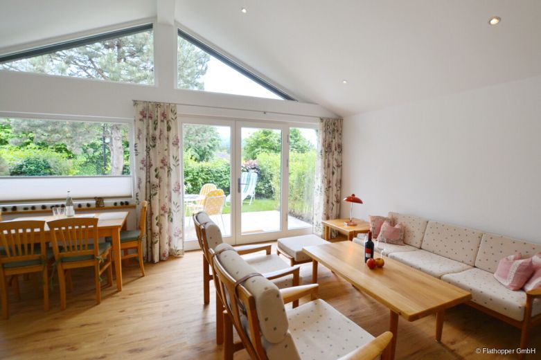 M&ouml;blierte 2,5 Zimmer-Wohnung mit Terrasse in Prien am Chiemsee