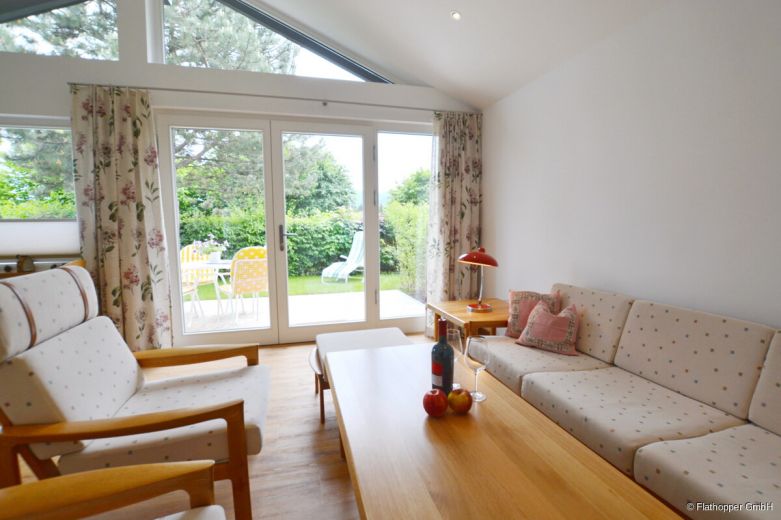 M&ouml;blierte 2,5 Zimmer-Wohnung mit Terrasse in Prien am Chiemsee