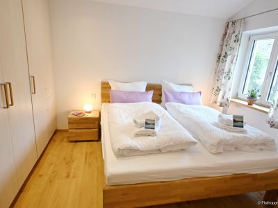 M&ouml;blierte 2,5 Zimmer-Wohnung mit Terrasse in Prien am Chiemsee