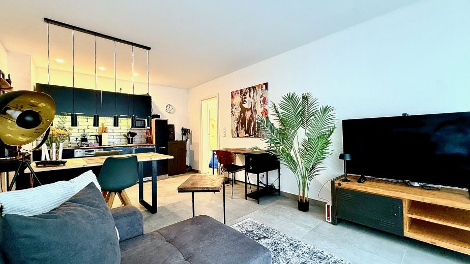 Möbliertes Premium-Apartment in Köln-Zollstock – All Inclusive, befristet auf Zeit