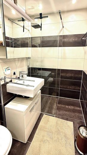 Möbliertes Premium-Apartment in Köln-Zollstock – All Inclusive, befristet auf Zeit