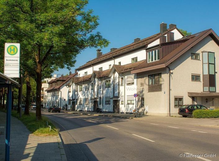 Charmante 2-Zimmer Wohnung mit Balkon und Stellplatz in München - Bogenhausen