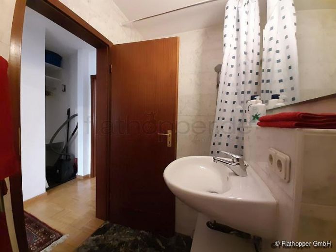 Charmante 2-Zimmer Wohnung mit Balkon und Stellplatz in M&uuml;nchen - Bogenhausen