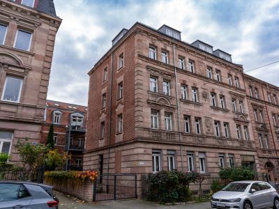 Teilmöblierter 3,5 Zimmer Maisonettetraum mit Balkon