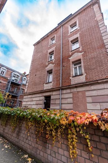 Teilmöblierter 3,5 Zimmer Maisonettetraum mit Balkon