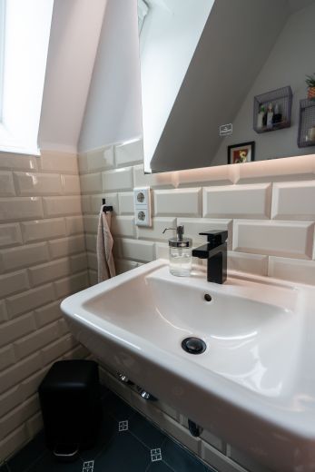 Teilmöblierter 3,5 Zimmer Maisonettetraum mit Balkon