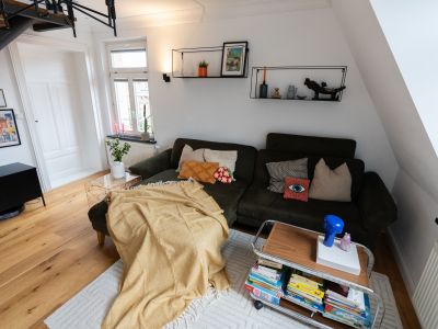 Teilmöblierter 3,5 Zimmer Maisonettetraum mit Balkon