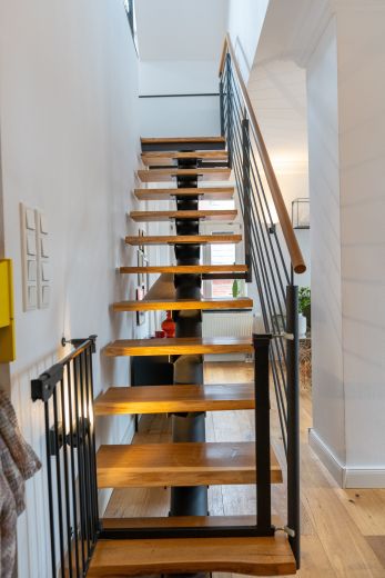 Teilmöblierter 3,5 Zimmer Maisonettetraum mit Balkon