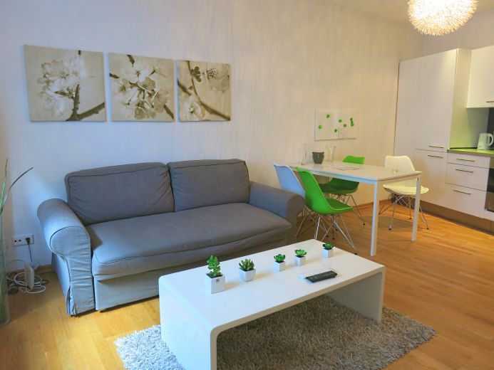 Moderne und zentral gelegene Hinterhof-Wohnung in Unterbilk