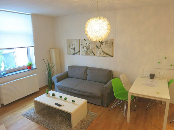 Moderne und zentral gelegene Hinterhof-Wohnung in Unterbilk