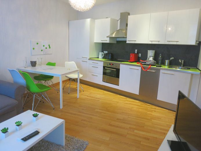 Moderne und zentral gelegene Hinterhof-Wohnung in Unterbilk