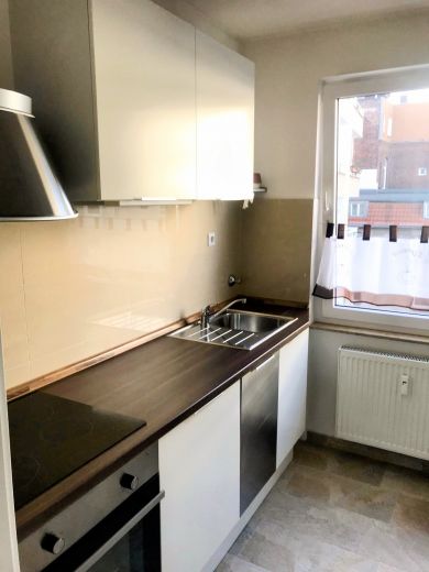 Pempelfort: schöne 2-Zimmer-Wohnung mit Balkon