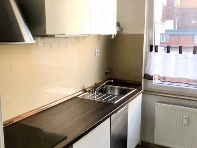 Pempelfort: schöne 2-Zimmer-Wohnung mit Balkon