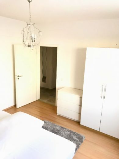 Pempelfort: schöne 2-Zimmer-Wohnung mit Balkon