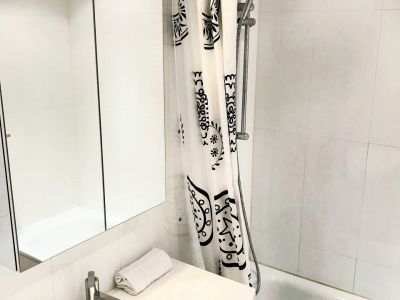 Pempelfort: schöne 2-Zimmer-Wohnung mit Balkon