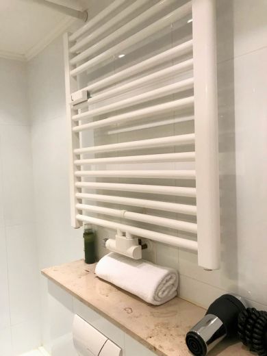 Pempelfort: schöne 2-Zimmer-Wohnung mit Balkon