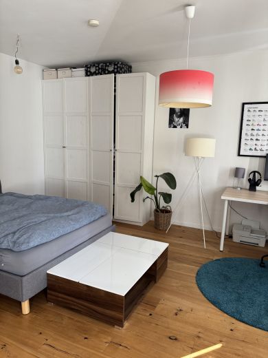 Schönes 5 Zimmer Haus mit Garten für 1 Jahr vollmöbliert zu vermieten