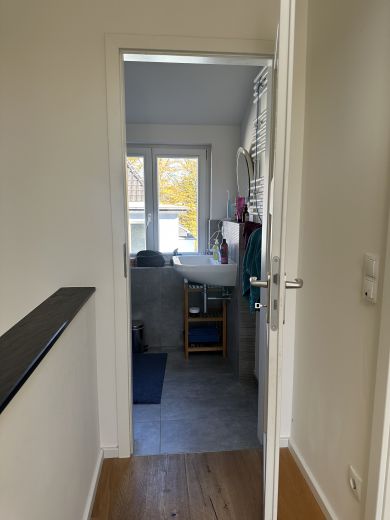 Schönes 5 Zimmer Haus mit Garten für 1 Jahr vollmöbliert zu vermieten