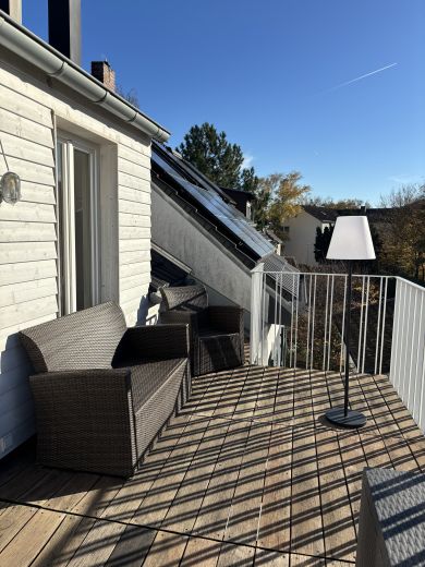 Schönes 5 Zimmer Haus mit Garten für 1 Jahr vollmöbliert zu vermieten