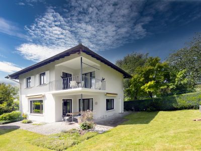 Wo Ruhe wohnt und Glück anklopft ! Charmante Villa in Traumlage Weinheims - komplett möbliert