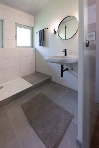 Wo Ruhe wohnt und Glück anklopft ! Charmante Villa in Traumlage Weinheims - komplett möbliert