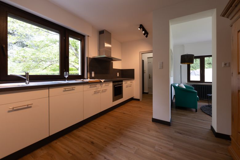 Wo Ruhe wohnt und Glück anklopft ! Charmante Villa in Traumlage Weinheims - komplett möbliert