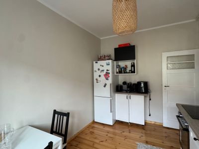 Miete inkl. Strom und Internet 800,- Euro, Besichtigung am 23.11.2025