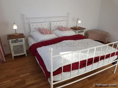 FLATHOPPER.de - Möblierte Doppelhaushälfte in Stephanskirchen