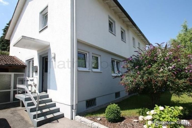 FLATHOPPER.de - Möblierte Doppelhaushälfte in Stephanskirchen