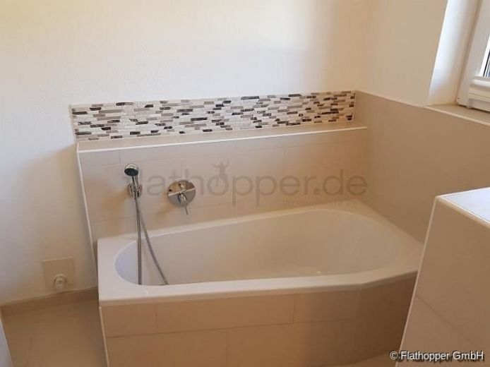 FLATHOPPER.de - M&ouml;blierte Doppelhaush&auml;lfte in Stephanskirchen