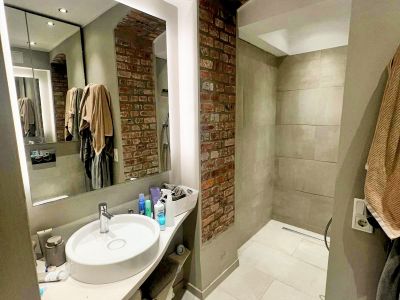 Traum-Loftwohnung in saniertem Altbau in Top Lage Unterbilk/Medienhafen