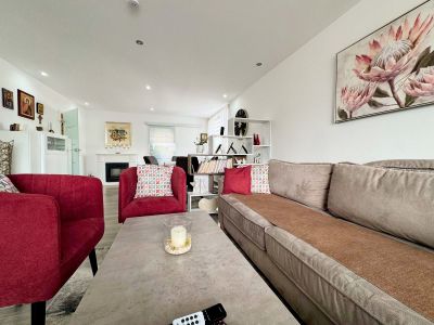 Renovierte 3-Zimmer-Wohnung mit Balkon und Loggia mit Weitblick!