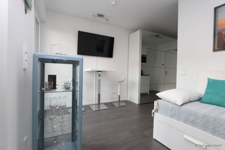 Top Apartment in Schwabing mit West-Balkon und Blick auf die Leopoldstraße